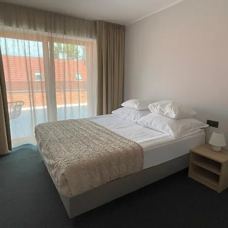 Pocztowa Проживание в семье *