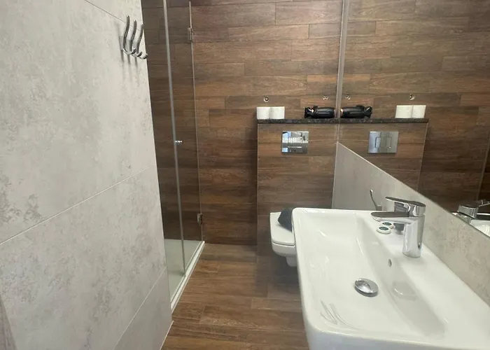 Pocztowa 民宿 莱鲍